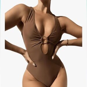 Makemechic M NWOT SEXY MOCHA BROWN PLUNGE TUMMY CONTROL HIGH SIDES SWIMSUIT